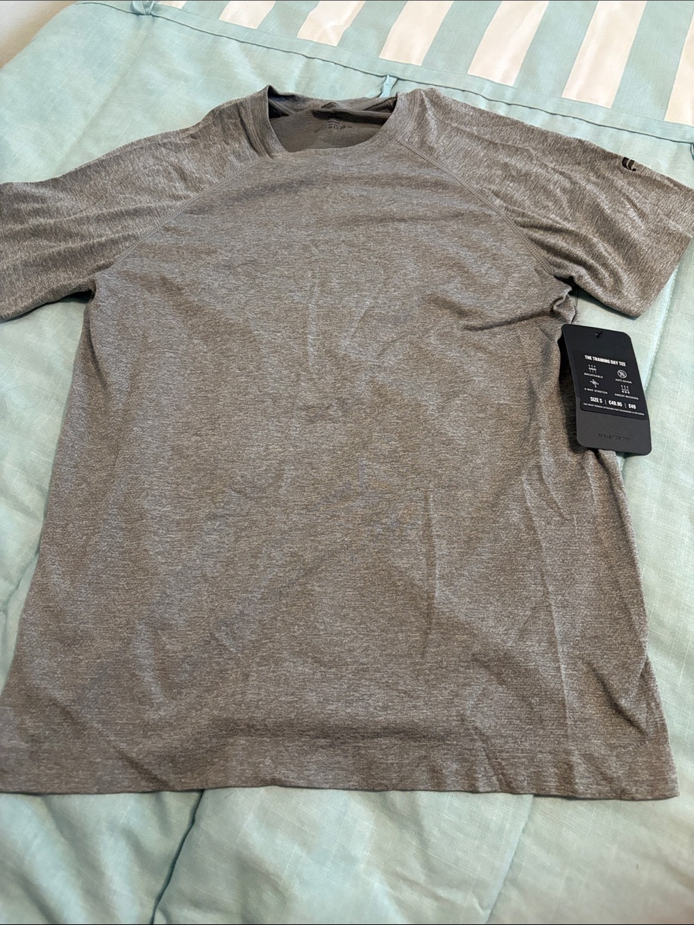 Fabletics Performance Crew Neck Shirt - Gray 17” p2p small